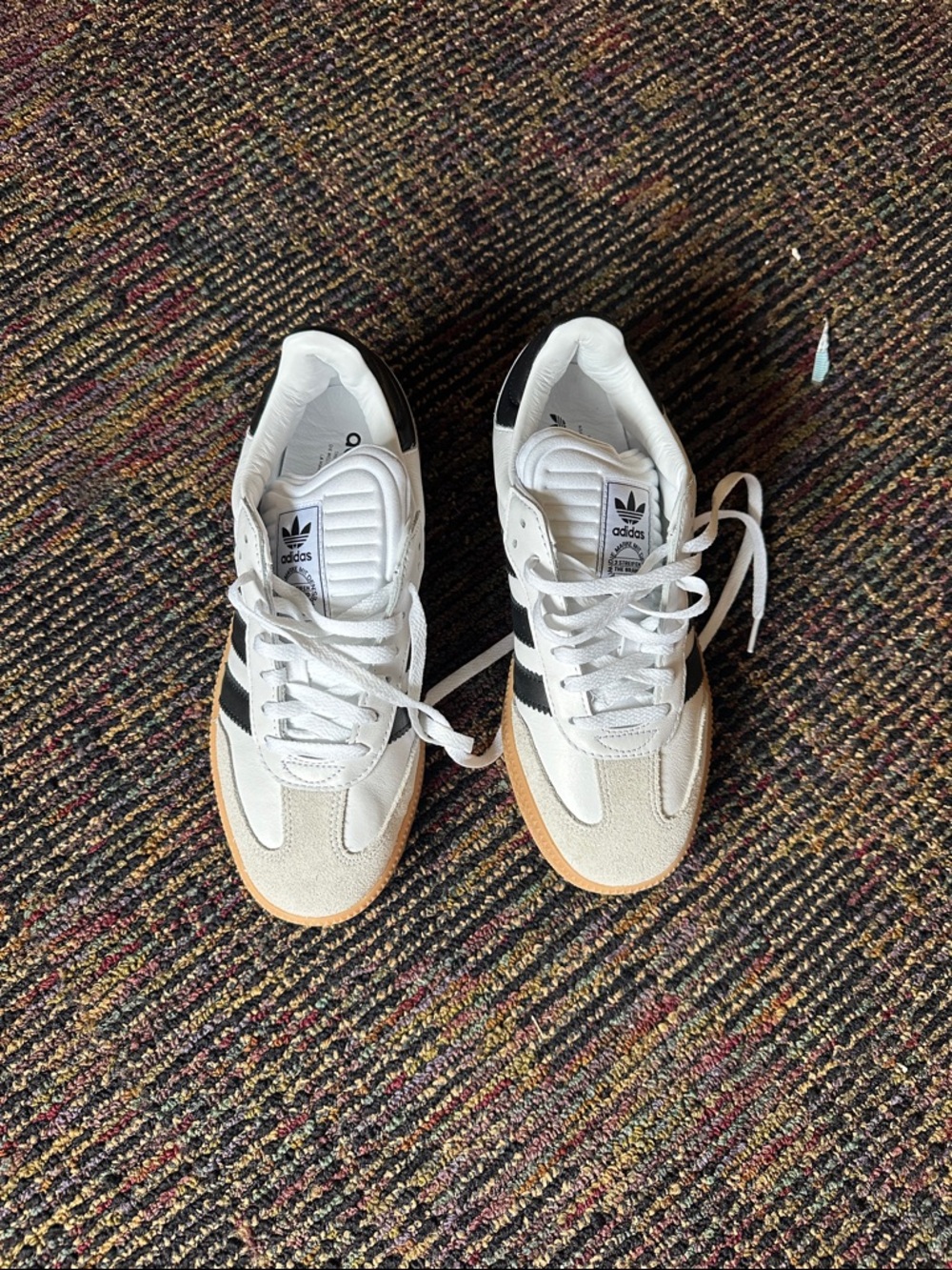 BRAND NEW adidas White Black Retro Trainers with Gum Outsole